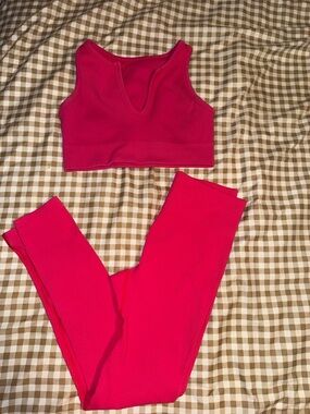 Hot Pink Ribbed Seamless Workout Set